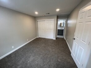 425 S Oak St in Lakewood, CO - Building Photo - Building Photo