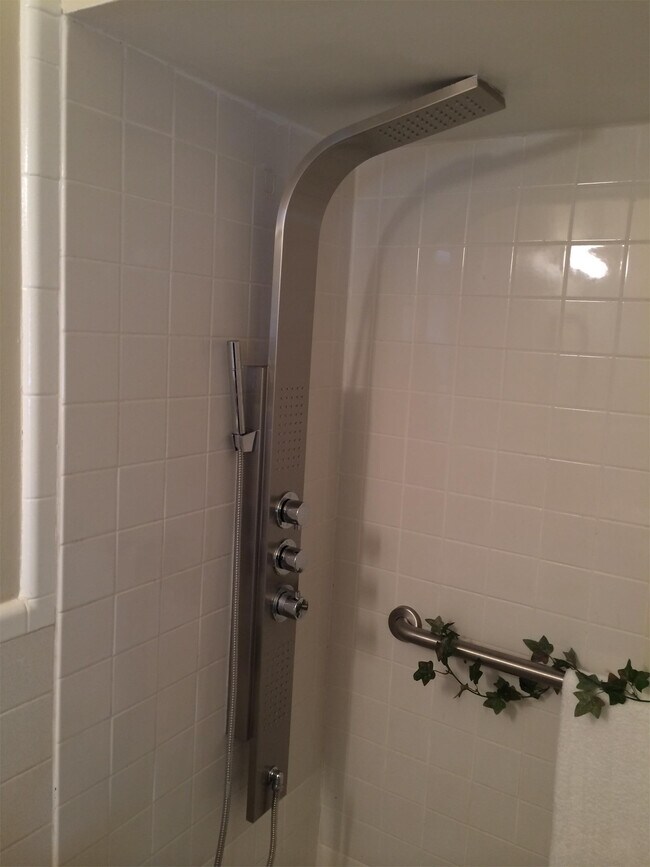 property at 1501 SW 21st St