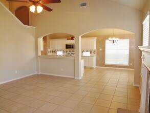 3331 Double Lake Dr in Missouri City, TX - Building Photo - Building Photo