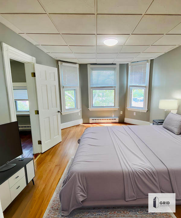 346 Chelsea St in Boston, MA - Building Photo