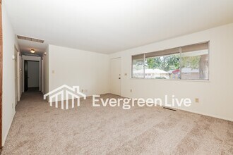 4344 Kitridge Rd in Dayton, OH - Building Photo - Building Photo