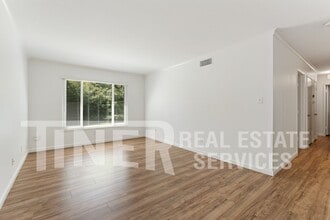6000 Coyle Ave in Carmichael, CA - Building Photo - Building Photo