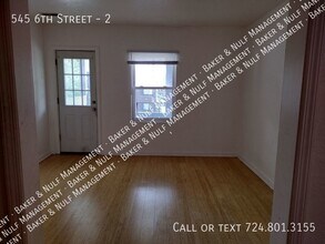 545 Sixth St, Unit 2 in Trafford, PA - Building Photo - Building Photo