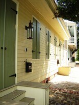 3027 Chestnut St, Unit 3027 in New Orleans, LA - Building Photo