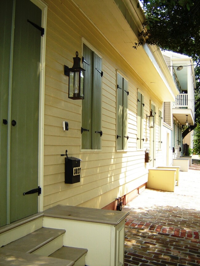3027 Chestnut St, Unit 3027