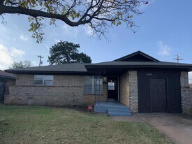 1300 E Madison St in Oklahoma City, OK - Building Photo