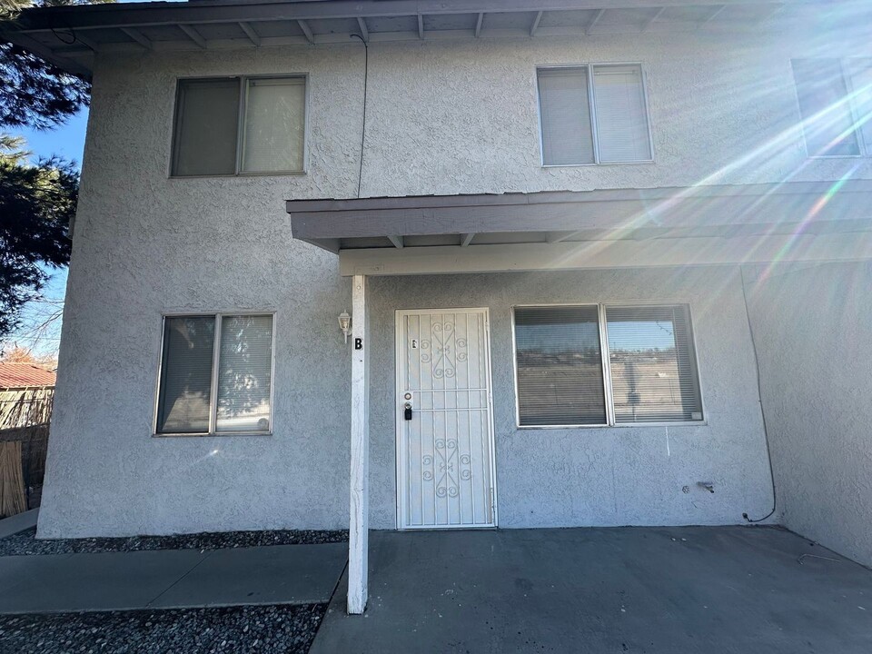 16904 Rio Vista St in Victorville, CA - Building Photo