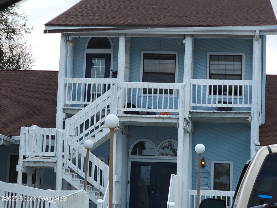 1365 N Courtenay Pkwy in Merritt Island, FL - Building Photo