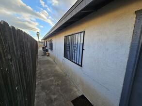 221 Lincoln Ave, Unit A in Bakersfield, CA - Building Photo - Building Photo