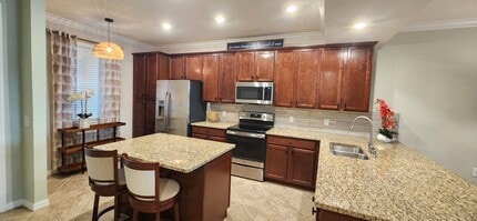 17006 Vardon Ter, Unit 104 in Bradenton, FL - Building Photo - Building Photo