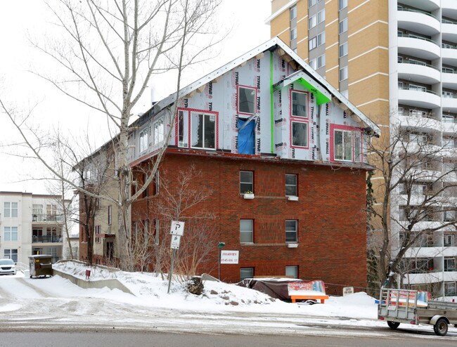 Broadview Legislature Apartments