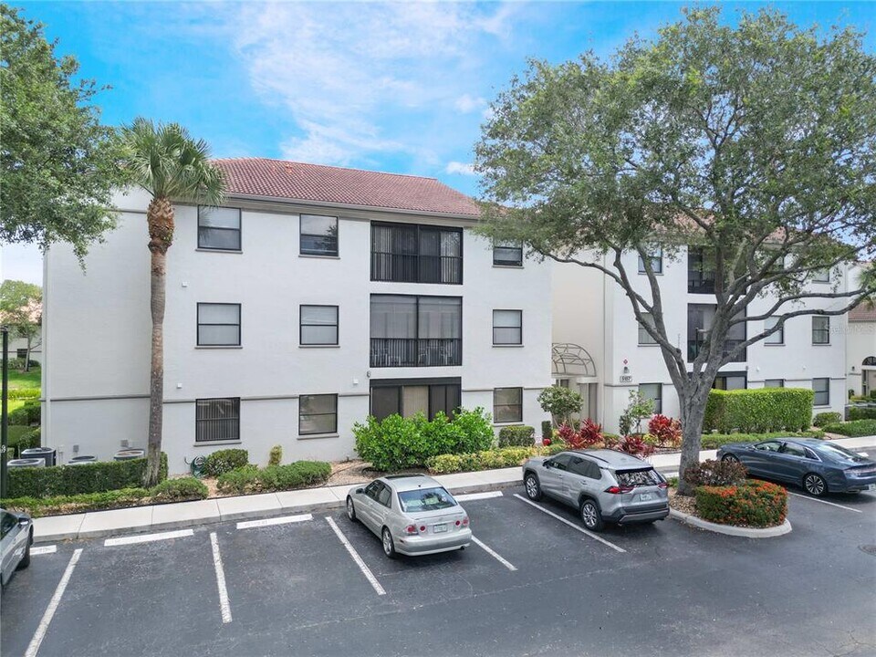 5157 Floria Way in Boynton Beach, FL - Building Photo