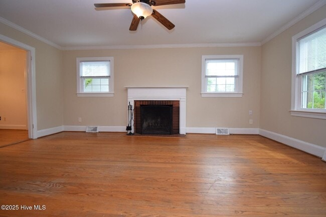 1415 N Overlook Dr in Greenville, NC - Building Photo - Building Photo