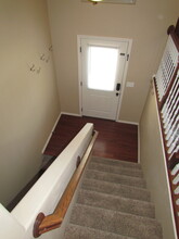 102 Charlotte Cir in St. Robert, MO - Foto de edificio - Building Photo