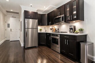 316 W 14th St, Unit 1 in New York, NY - Foto de edificio - Building Photo