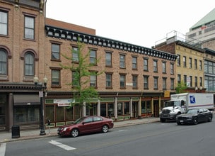 48 S Pearl St in Albany, NY - Building Photo - Building Photo