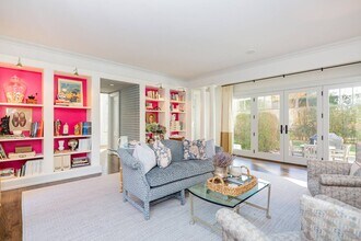 2654 Montauk Hwy in East Hampton, NY - Building Photo - Building Photo