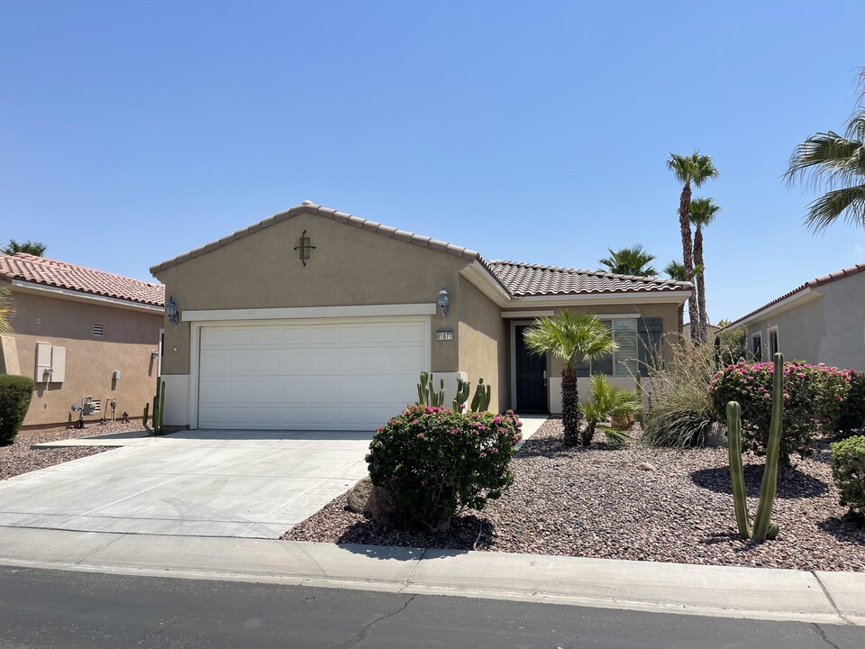 81677 Avenida Parito in Indio, CA - Building Photo