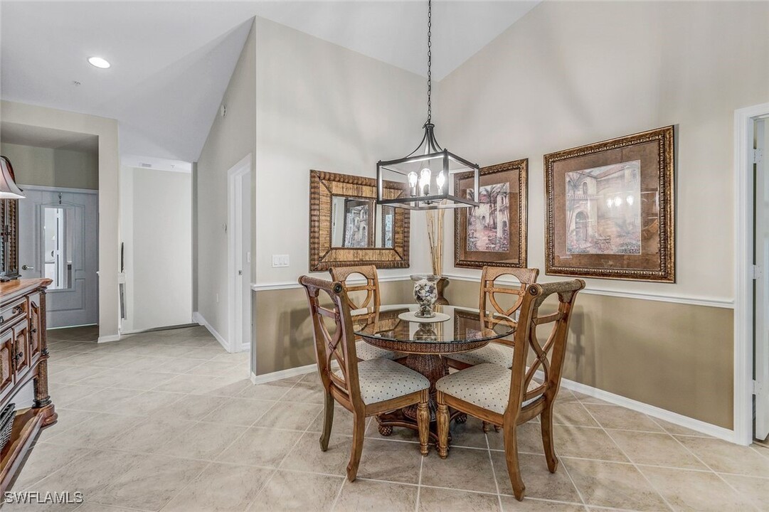 3545 Laurel Greens Ln N in Naples, FL - Building Photo