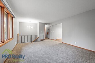3101 61st Ave N in Minneapolis, MN - Building Photo - Building Photo