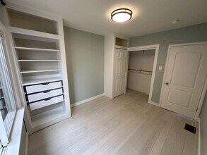 111 Chapman Ave in South San Francisco, CA - Building Photo - Building Photo