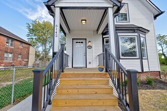 6142 Commonwealth St in Detroit, MI - Building Photo - Building Photo