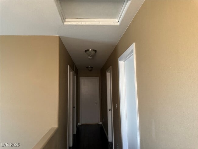 6054 Peaceful Creek St in Henderson, NV - Building Photo - Building Photo