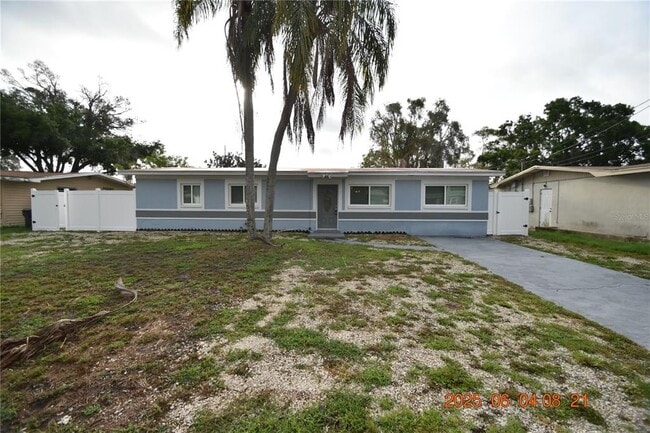 property at 417 Country Club Dr