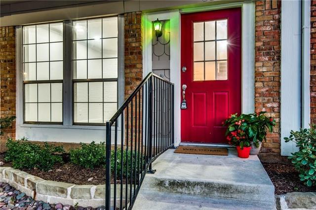 property at 35 Abbey Rd