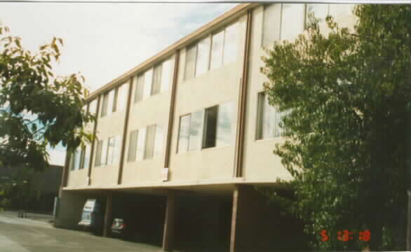 305 Chestnut St in Redwood City, CA - Building Photo - Building Photo