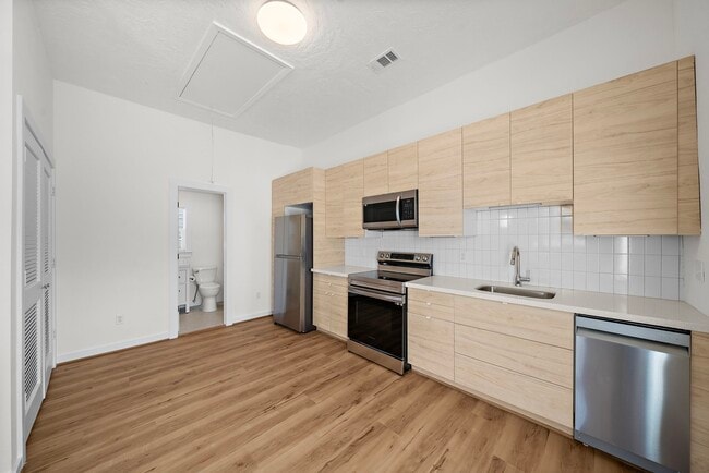 property at 1414 Shearn St