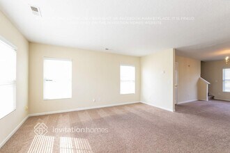 1422 Moondance Ln in Charlotte, NC - Foto de edificio - Building Photo