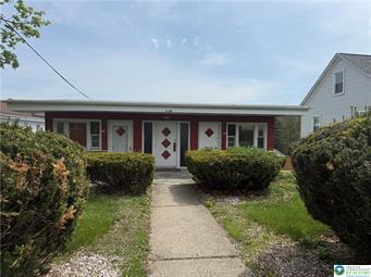 3426 N Front St in Hokendauqua, PA - Building Photo