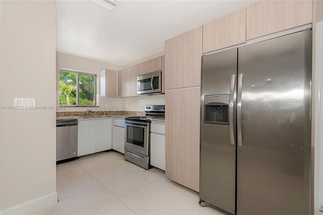 property at 811 NW 3rd Ave