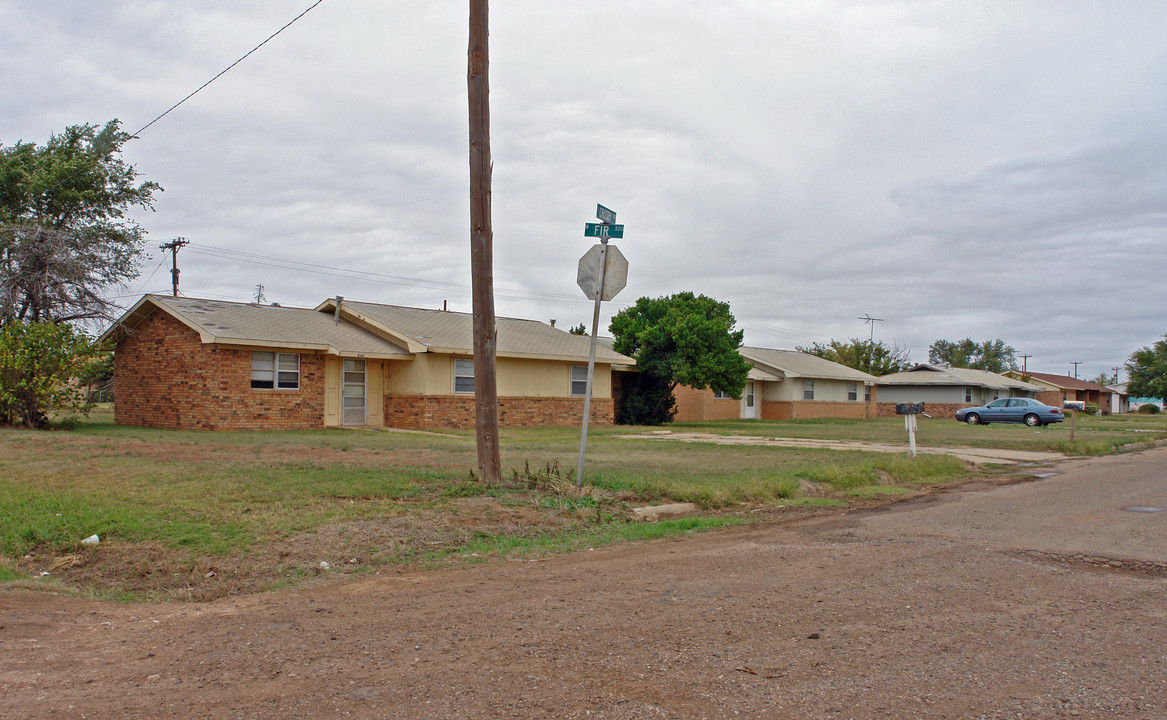 600 Crosby Ave in Crosbyton, TX - Building Photo