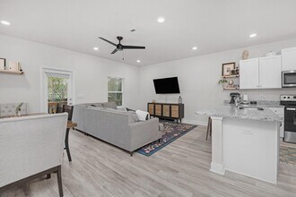 1026 McLaren Cir in Fort Walton Beach, FL - Building Photo - Building Photo