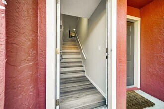 5729 Baywater Dr in Tampa, FL - Building Photo - Building Photo