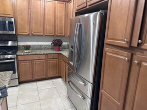 717 N Dorato Ln in Mountain House, CA - Building Photo - Building Photo