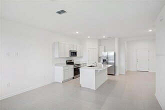 3007 Maloof Dr in Davenport, FL - Building Photo - Building Photo