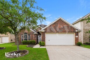4814 Emerald Bay Cir in Baytown, TX - Building Photo