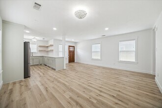 1419 Laird St in Houston, TX - Building Photo - Building Photo