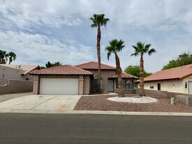10236 S Del Rico in Yuma, AZ - Building Photo