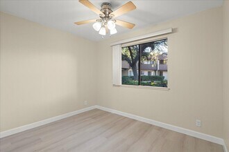 999 W Evelyn Ave in Sunnyvale, CA - Building Photo - Building Photo