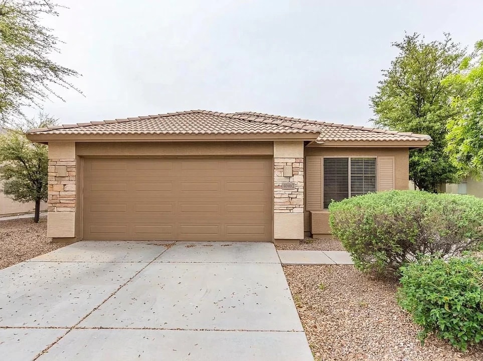 4040 S Summer Ct in Gilbert, AZ - Foto de edificio