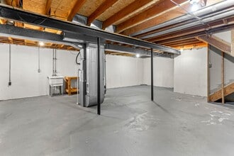3710 Heritage Pkwy in Dearborn, MI - Building Photo - Building Photo