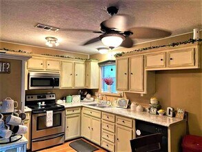 480 Ivanhoe Dr W in Woodville, TX - Building Photo - Building Photo