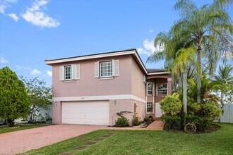 192 SW 204th Ave in Pembroke Pines, FL - Building Photo - Building Photo