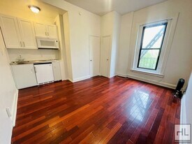 GREENE AVENUE / Bed-Stuy Studio 1 Bath, Unit 5 in Brooklyn, NY - Building Photo