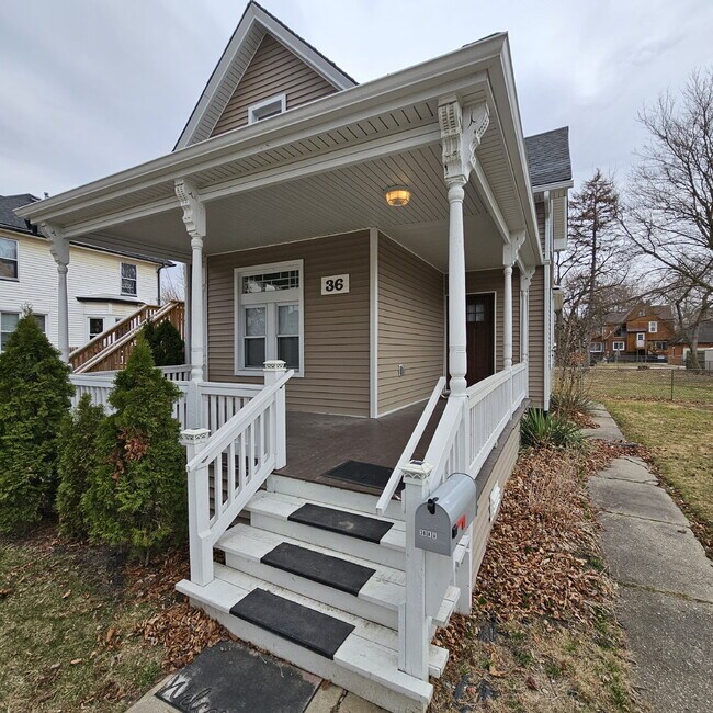 36 Ahrens St