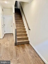 13390 Sherwood Park Ln in Herndon, VA - Building Photo - Building Photo